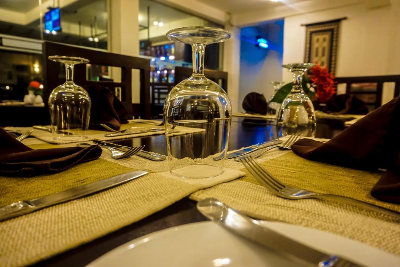 Lavendish Okrin Hotel Катарагама Екстер'єр фото