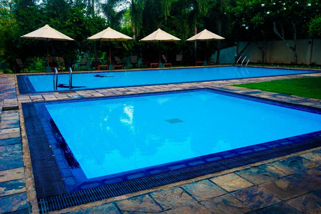 Lavendish Okrin Hotel Катарагама Екстер'єр фото