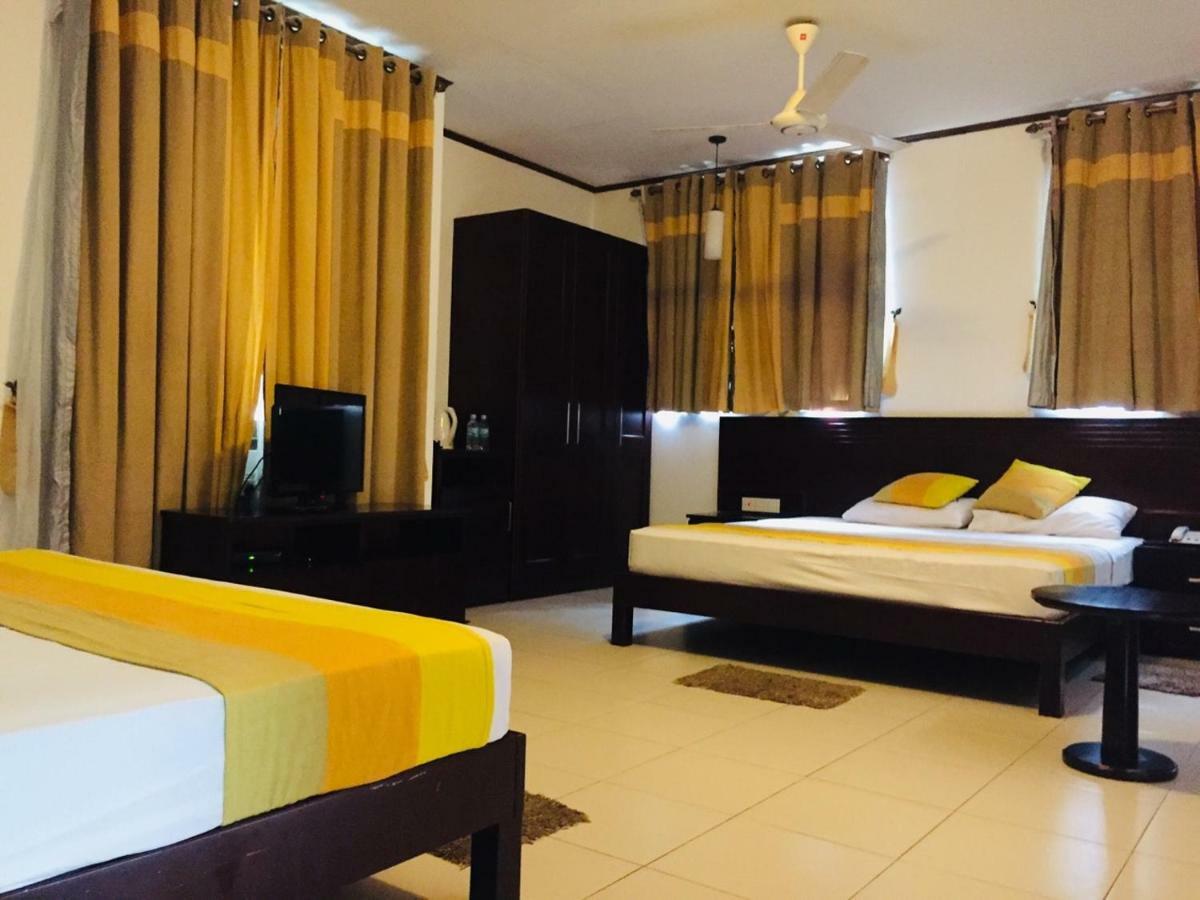 Lavendish Okrin Hotel Катарагама Екстер'єр фото
